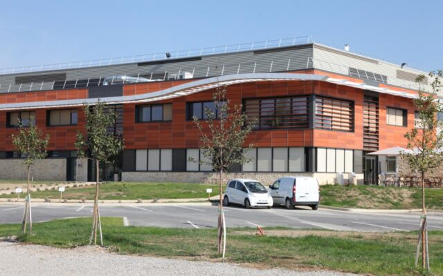 Plate-forme de L’Occitane à Manosque (04)